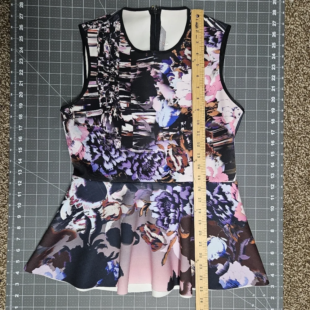 Clover Canyon Revolve Poetic Petals Peplum Top Neoprene Sleeveless Size Large - Picture 8 of 8